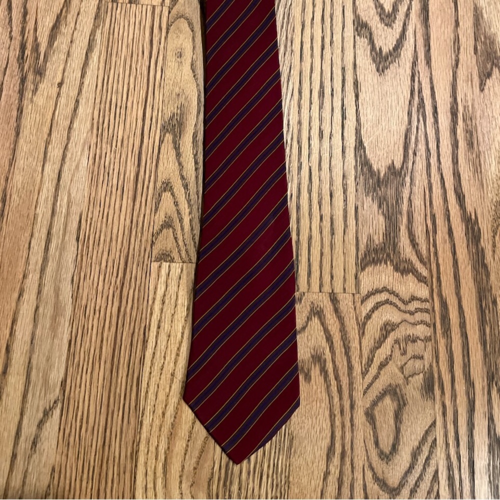 100% silk tie.